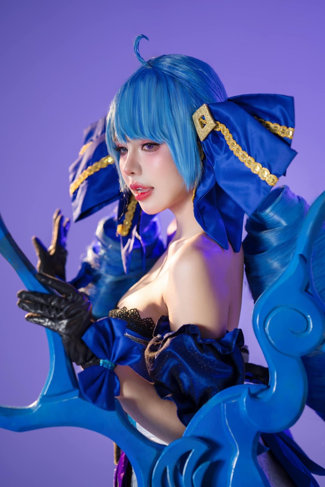 Chiêm ngưỡng bộ ảnh cosplay Búp Bê Ước Nguyện xuất thần của nữ MC Mai Dora