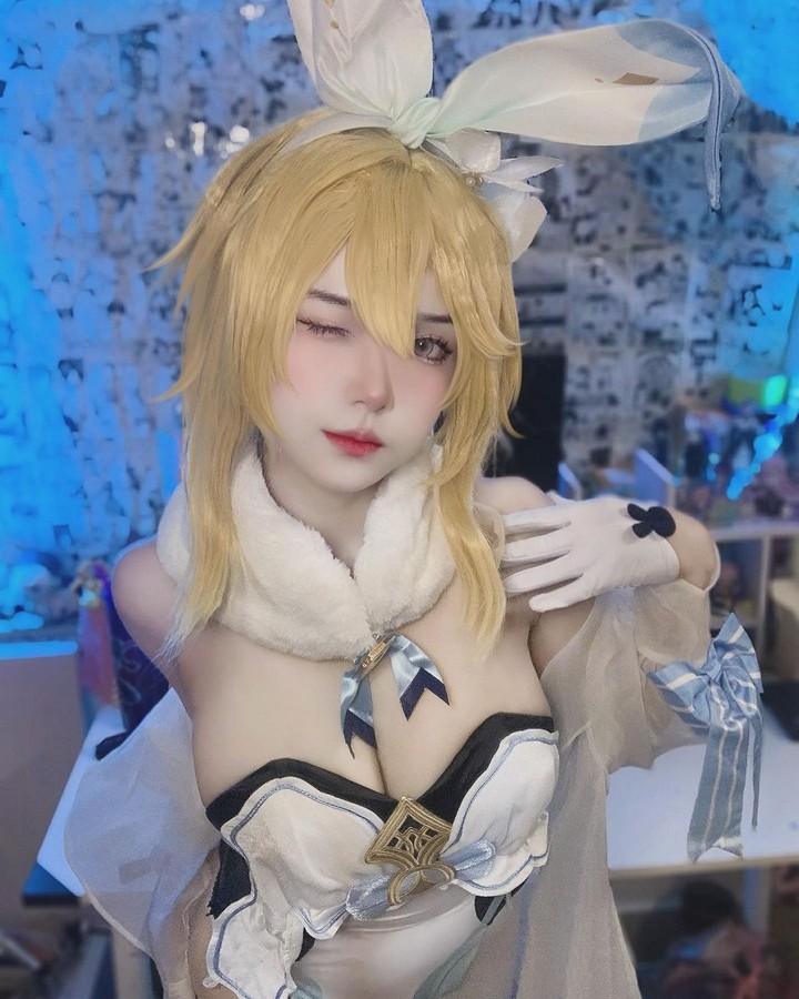 Hotgirl sở hữu 'tâm hồn đẹp', cosplay nhân vật nào cũng hóa “mờ lem”