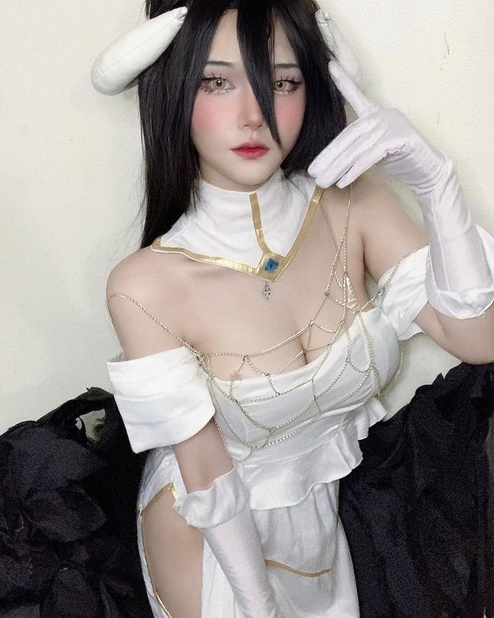 Hotgirl sở hữu 'tâm hồn đẹp', cosplay nhân vật nào cũng hóa “mờ lem”