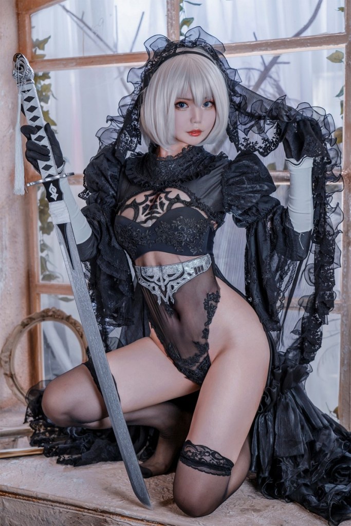 Bộ ảnh Cosplay thành 2B trong NieR: Automata với phiên bản Âm Dương đầy sắc nét