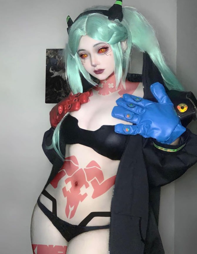 Lóa mắt với hot girl cosplay biến hóa đa dạng chiều lòng fan cực kỳ xuất sắc