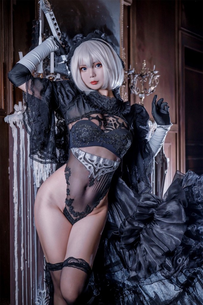 Bộ ảnh Cosplay thành 2B trong NieR: Automata với phiên bản Âm Dương đầy sắc nét